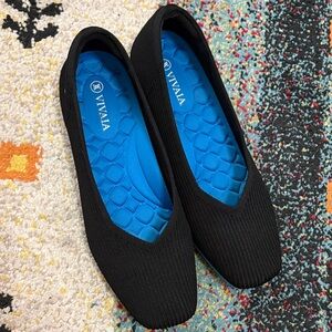 VIVAIA Black Knit Ballet Flats with Blue Cushioned Insole
